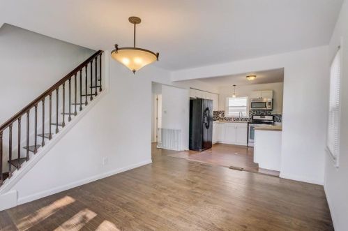 4116 68th St, Milwaukee, WI 53220-2902