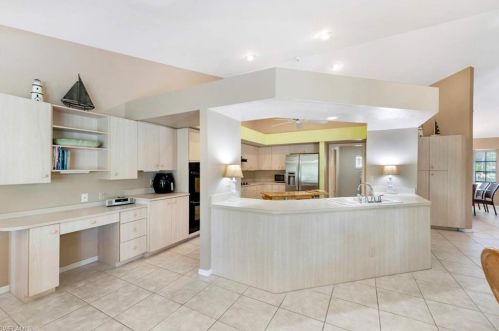 1815 Princess Ct, Naples FL 34110-1001 exterior