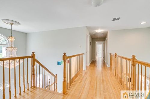 16 Sonia Ct, Edison NJ 08820-4443 exterior