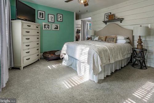 32 Franklin Ave, Camden NJ 08108-1117 exterior