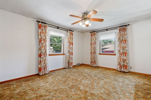 1106 Pr Ave, Joliet IL 60435-6022 exterior