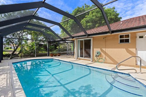 7160 4th Ave, Boca Raton FL  33487-2350 exterior