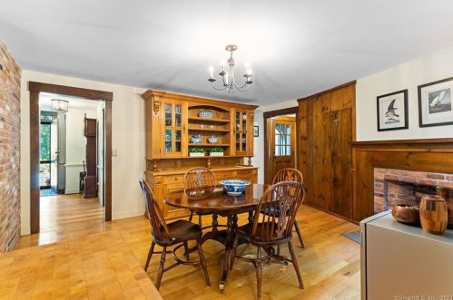 25 Coventry Ln, Torrington CT 06791-2414 exterior