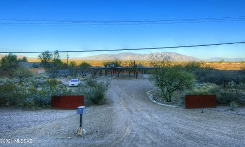 10000 Silverbell Rd, Tucson, AZ 85743-9793