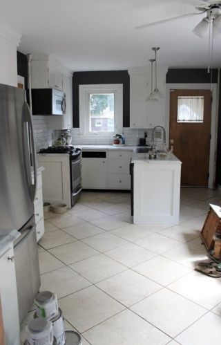 21 High St, West Springfield, MA 01089-3124