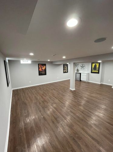 6667 80, Milwaukee WI 53223-5564 exterior