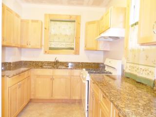 620 Thomas St, Orange NJ  07050-4217 exterior