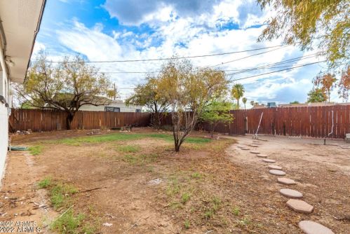 4246 30 Dr, Phoenix AZ 85009-5071 exterior