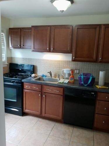 469 Cold Spring Ave, West Springfield, MA 01089-3771