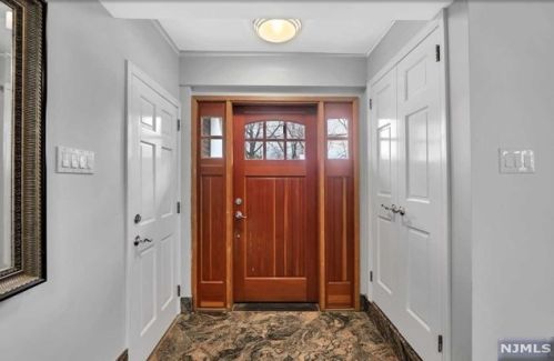 53 Forest Rd, Demarest NJ  07627-1206 exterior