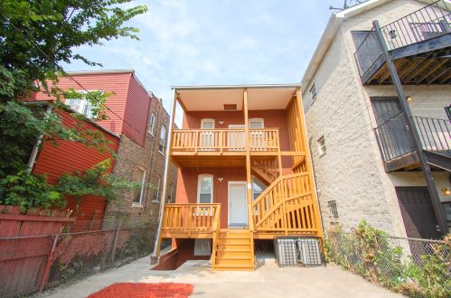 1817 Lawndale Ave, Chicago IL  60647-8350 exterior