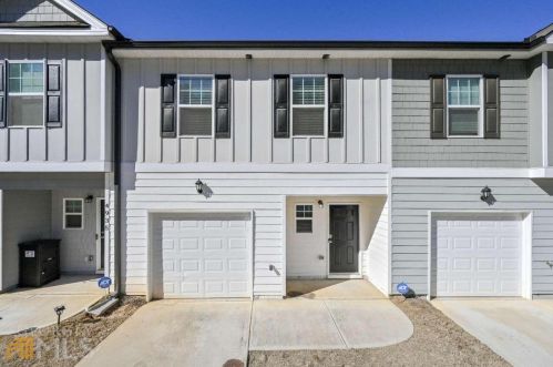 4933 Lower Elm St, Atlanta GA 30349-1677 exterior