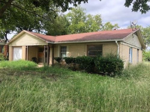 801 Clearwood Dr, Dallas, TX 75232-3809