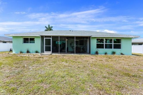 149 Doral Cir, Naples FL 34113-7400 exterior