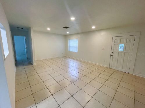 4731 Bay Vista Ave, Tampa FL  33611-1105 exterior