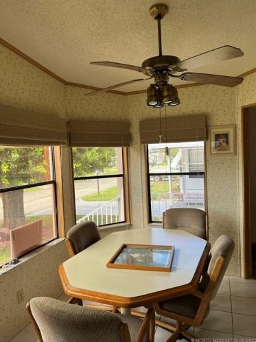 470 Natalie Dr, Fort Pierce FL 34952-7952 exterior