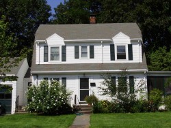 177 Winchester St, Newton, MA 02461-2129