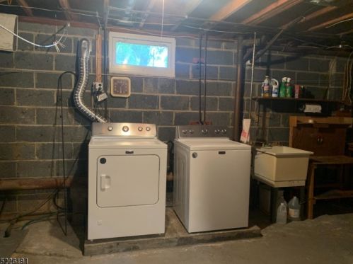 248 Camden Rd, Parsippany NJ 07054-3106 exterior