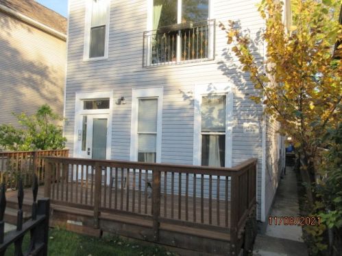 1729 Whipple St, Chicago IL 60652-3446 exterior
