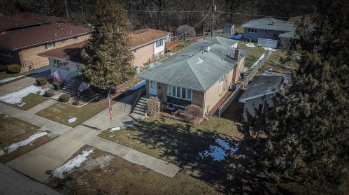 11663 Laporte Ave, Chicago IL 60803-6806 exterior