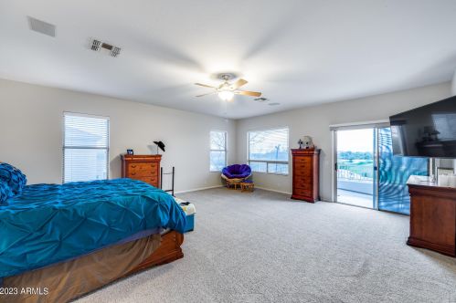 22034 55th St, Phoenix AZ  85054-7150 exterior