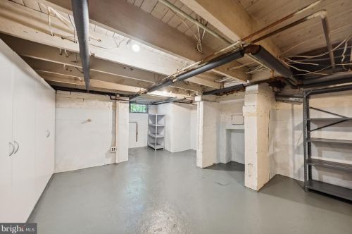 435 5 St, Washington DC 20003-2052 exterior