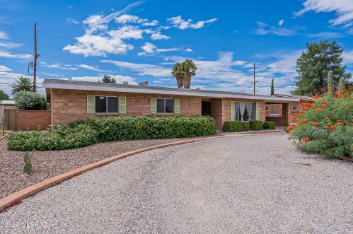 5742 Seneca St, Tucson AZ  85712-2917 exterior