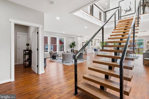 2216 30th St, Washington DC  20020-3369 exterior