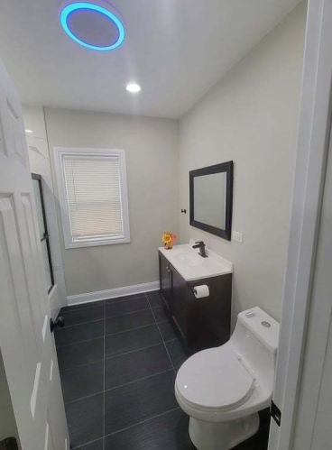 11956 Calumet Ave, Chicago IL  60628-6225 exterior