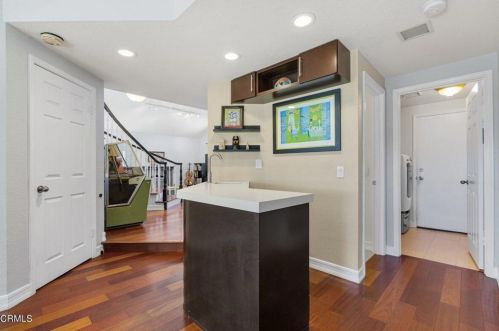 1840 Ivanhoe Ave, Oxnard CA  93030-8732 exterior