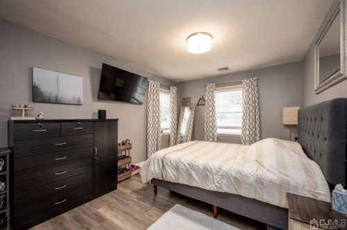 133 Hoover Ave, Edison NJ 08837-2669 exterior