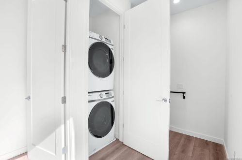 4111 Clairemont Mesa Blvd, San Diego CA  92117-2719 exterior