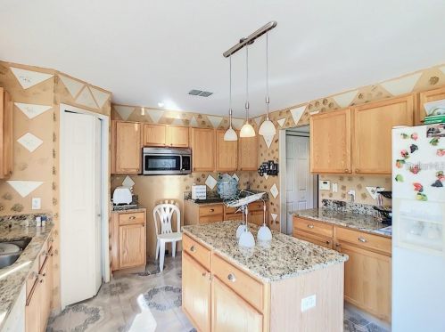 5074 Oaktours Dr, Orlando FL  32839-6906 exterior