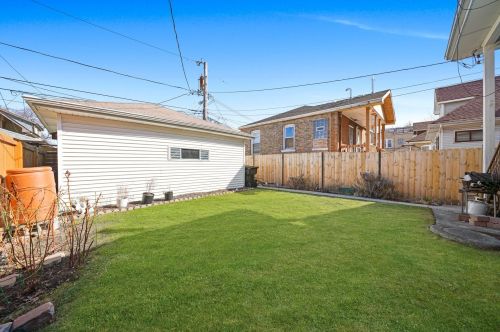 4514 Schubert Ave, Chicago IL 60614-1505 exterior