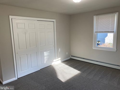 1363 Gln Echo Dr, Huntingdon Valley PA  19006-1309 exterior