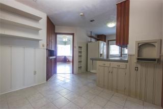 1602 Clay St, Houston TX  77019-4916 exterior