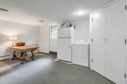 215 Douglas Pl, Mount Vernon NY 10552-1106 exterior