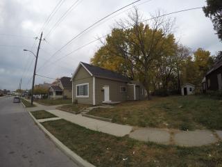 326 Lincoln St, Indianapolis IN  46225-1820 exterior