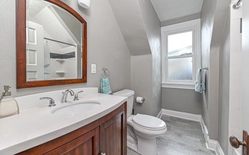 409 Hutchinson Ave, Pittsburgh PA 15218-1327 exterior