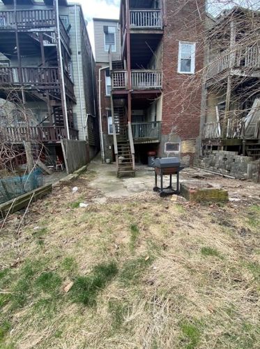 306 Sumner St, Boston MA 02125 exterior