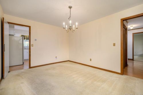 109 Holmes Rd, Ridgefield CT 06877-4304 exterior