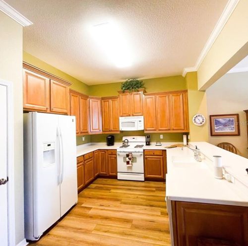 6142 Hadley Commons Dr, Riverview, FL 33578-4270