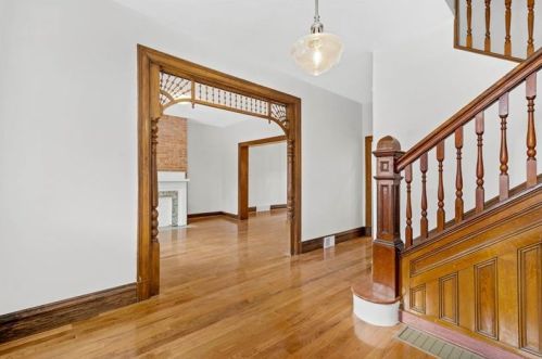 1514 Orchlee St, Pittsburgh, PA 15212-1841