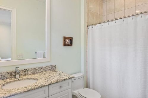 5150 Andros Dr, Naples FL 34113-8162 exterior