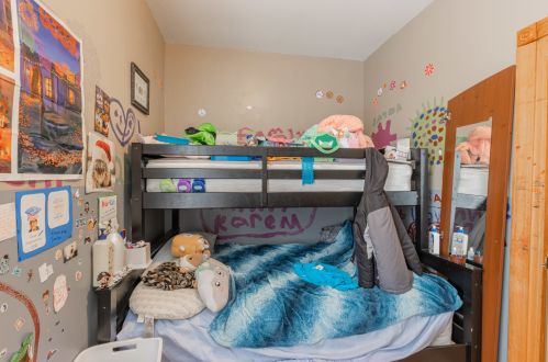 4230 Fairfield Ave, Chicago IL 60632-1221 exterior