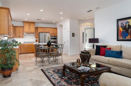 1092 Elsworth Way, Folsom, CA 95630-7340