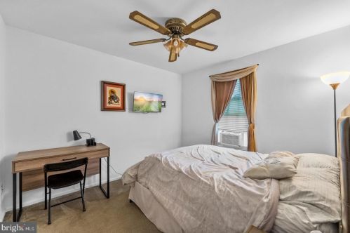 11 Revere Ct, Trenton NJ 08628-3610 exterior