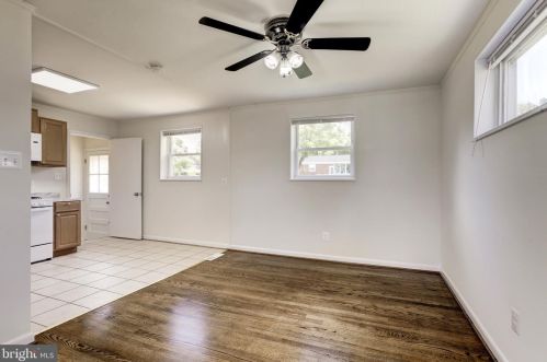 4706 Creek Shore Dr, Rockville MD  20852-2407 exterior