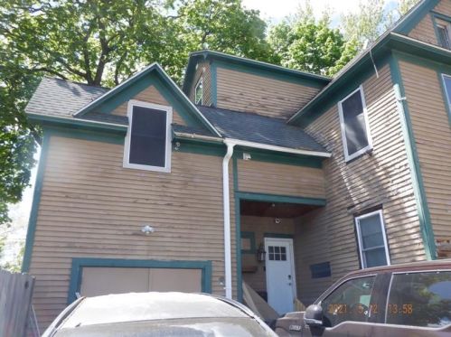 924 Stockbridge Ave, Kalamazoo MI 49001-3810 exterior