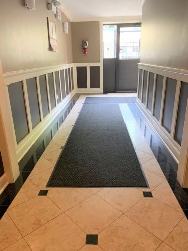 6750 Greenview Ave, Chicago IL 60626-5709 exterior